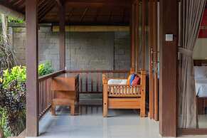 Sari Bamboo Bungalows