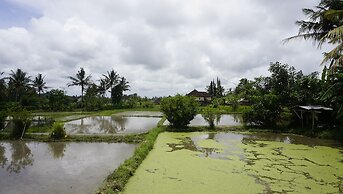 Sari Bamboo Bungalows