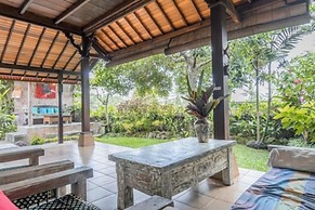 Sari Bamboo Bungalows