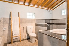 Sari Bamboo Bungalows