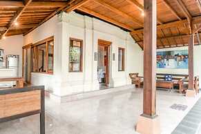 Sari Bamboo Bungalows