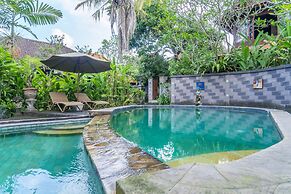 Sari Bamboo Bungalows