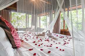 Sari Bamboo Bungalows