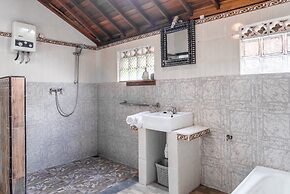 Sari Bamboo Bungalows