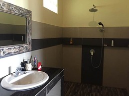 Sari Bamboo Bungalows