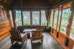Sari Bamboo Bungalows