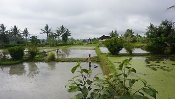Sari Bamboo Bungalows