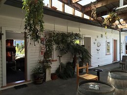 Kokatahi Valley Country Inn