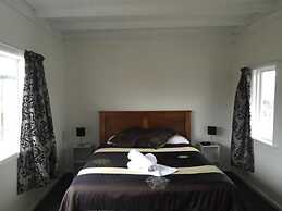 Kokatahi Valley Country Inn