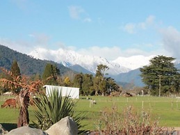 Kokatahi Valley Country Inn