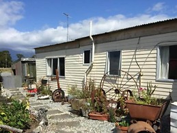 Kokatahi Valley Country Inn