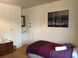 Kokatahi Valley Country Inn