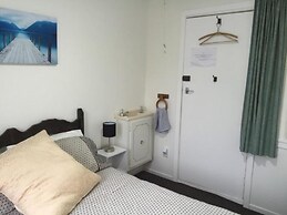 Kokatahi Valley Country Inn