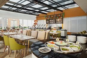 MaxOneHotels.com at Platinum Hayam Wuruk Jakarta