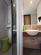 MaxOneHotels.com at Platinum Hayam Wuruk Jakarta