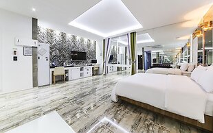 Bentley Business Hotel