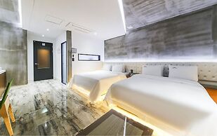 Bentley Business Hotel