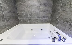 Bentley Business Hotel