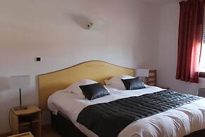 Hotel Restaurant Le Champs des Lys