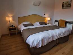 Hotel Restaurant Le Champs des Lys