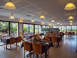 Hotel Restaurant Le Champs des Lys