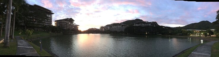 Beach Condos Pico de Loro Hamilo Coast