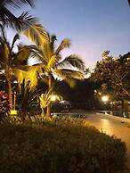 Beach Condos Pico de Loro Hamilo Coast