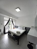 Beach Condos Pico de Loro Hamilo Coast