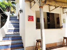 White Coconut Cottage