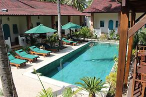 White Coconut Cottage