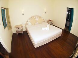 White Coconut Cottage