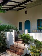 White Coconut Cottage