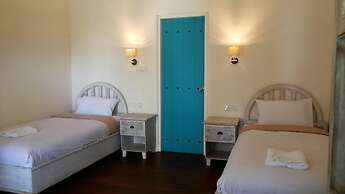 White Coconut Cottage