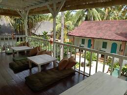 White Coconut Cottage