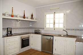 G Rentals Villa Binigo