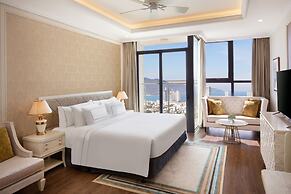Melia Vinpearl Danang Riverfront