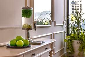 Melia Vinpearl Danang Riverfront