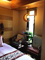 Qi Hua Zhen Ju Homestay