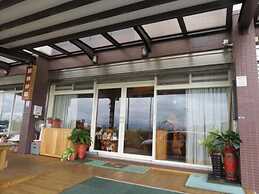 Qi Hua Zhen Ju Homestay