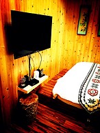 Qi Hua Zhen Ju Homestay