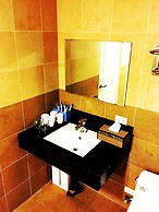 Qi Hua Zhen Ju Homestay
