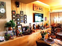 Qi Hua Zhen Ju Homestay