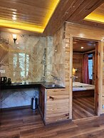 The Chalets Naldehra