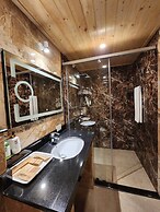 The Chalets Naldehra