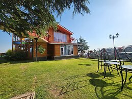 The Chalets Naldehra