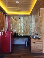 The Chalets Naldehra