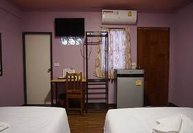 Lampang Bouteak Resort