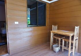 Lampang Bouteak Resort