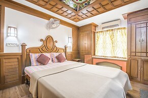 GuestHouser 3 BHK Houseboat e567