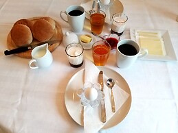 Hine Bakke Guest House